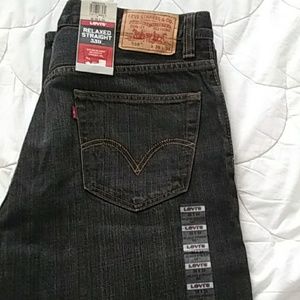 Levis